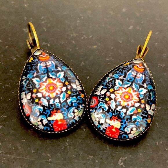 Khokhloma Boho Drop Earrings for Men Women, Unique Handcrafted Russian Folk Art - Picture 2 of 9